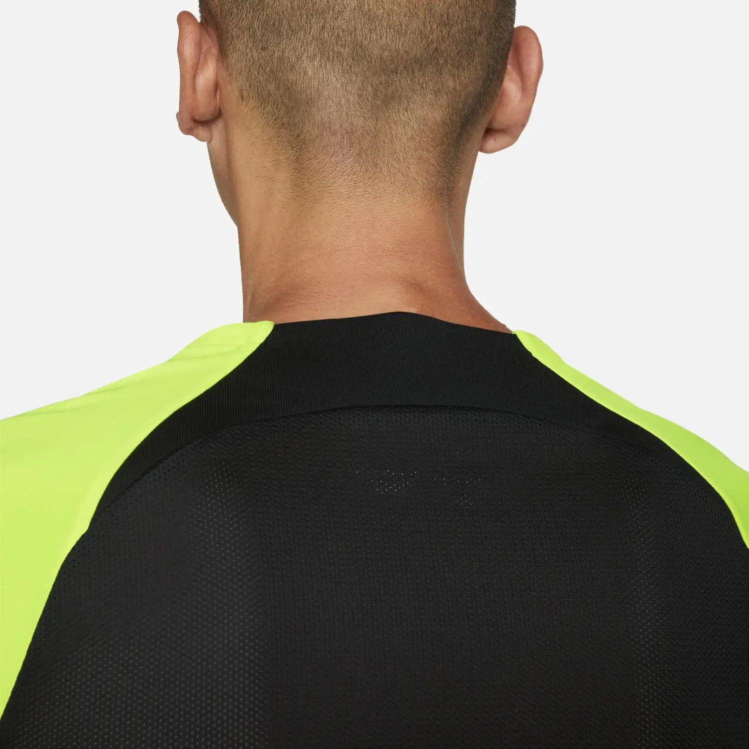  Nike Dri-FIT Academy Pro Siyah Erkek Tişörtü  -DH9225-010
