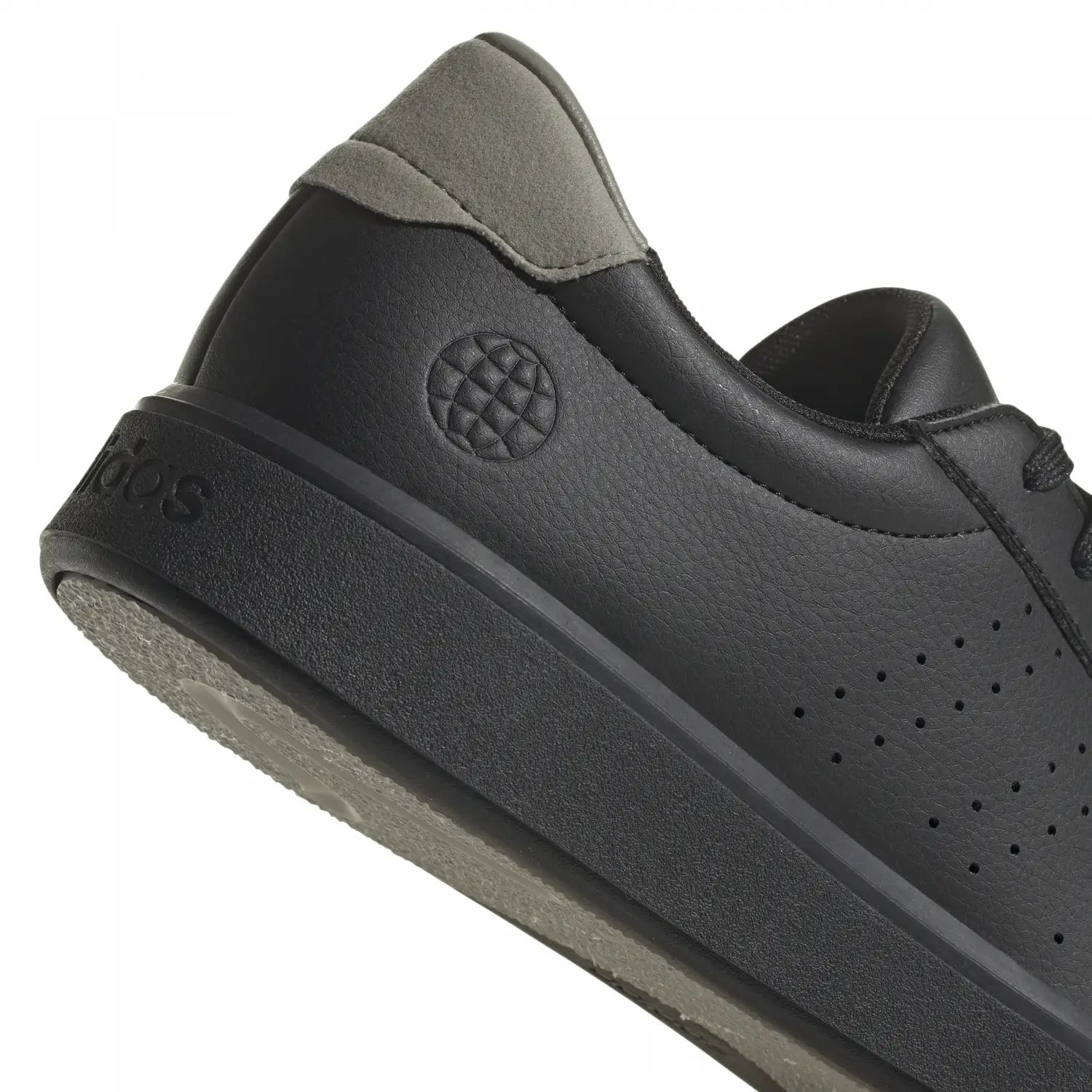 adidas Nova Court Siyah Erkek Günlük Ayakkabı H06235