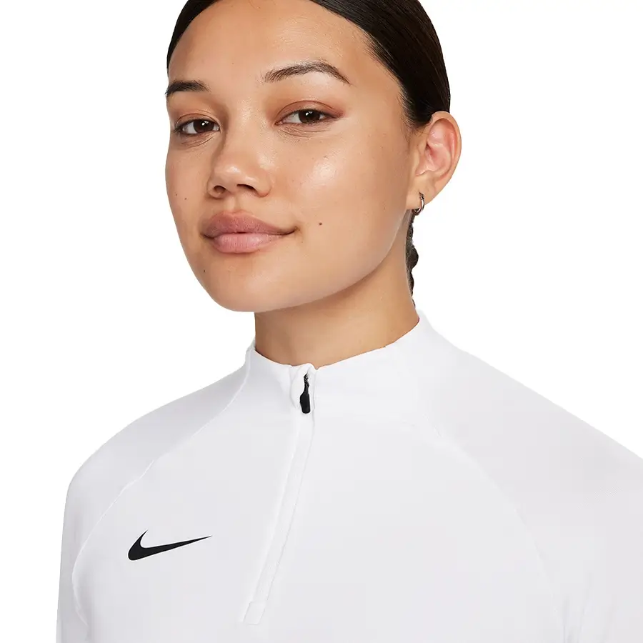 Nike Dri-FIT Strike Beyaz Kadın Antrenman Üst DR2296-100