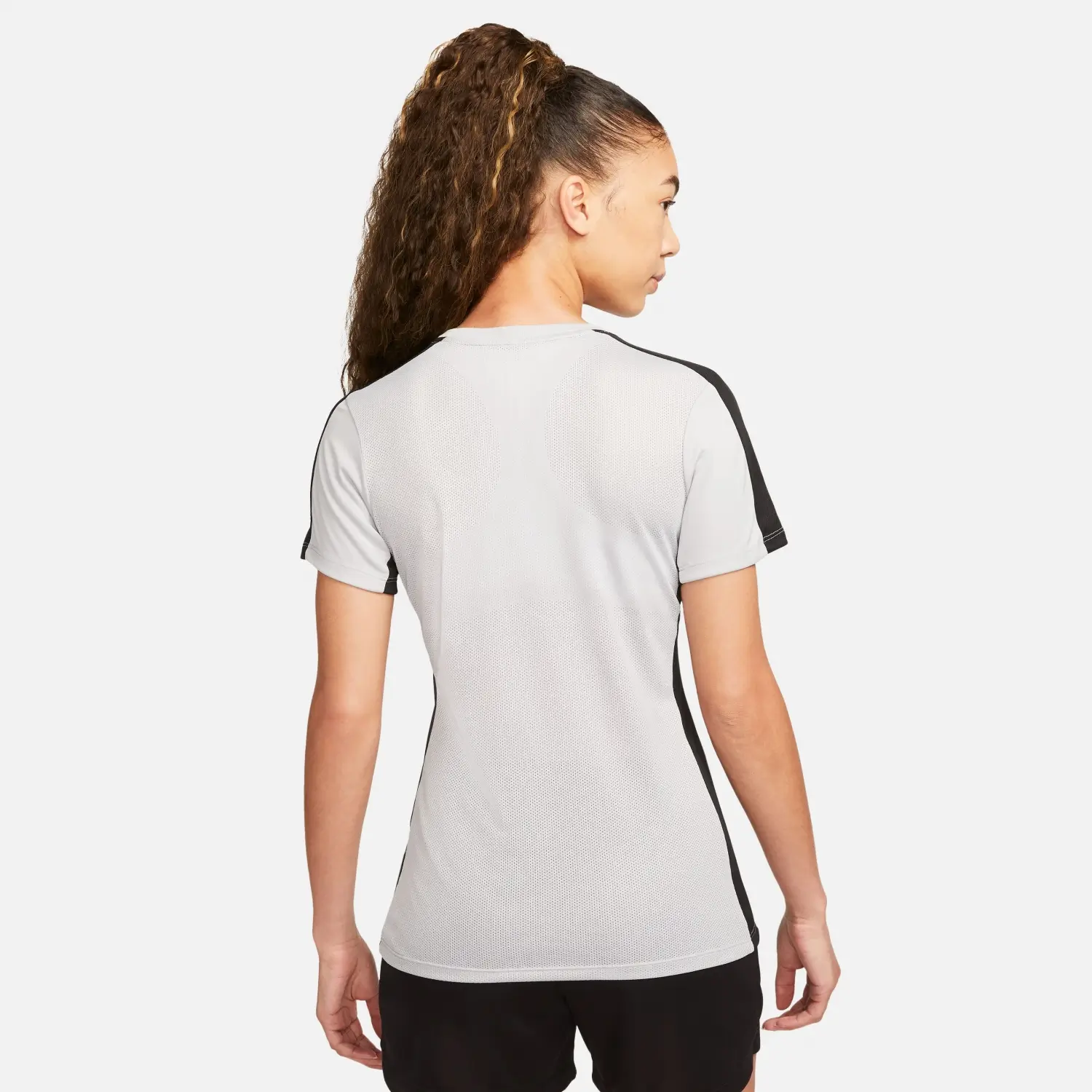 Nike Dri-FIT Academy Gri Kadın Tişört DR1338-012