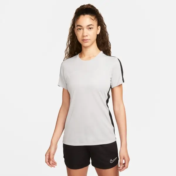 Nike Dri-FIT Academy Beyaz Kadın Tişört DR1338-452