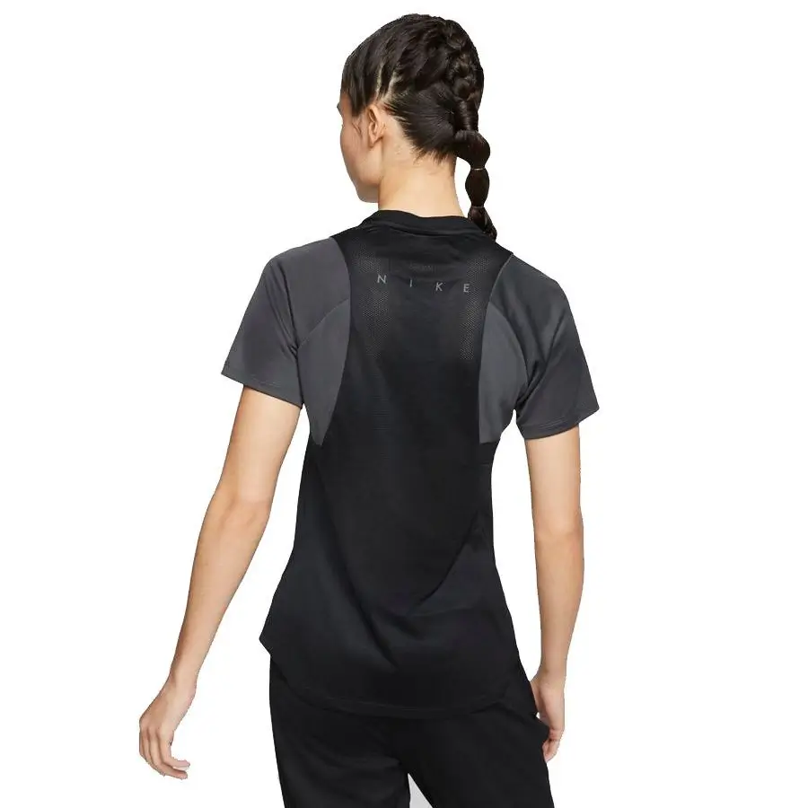 Nike Academy Pro Training Top Siyah Kadın Tişört - BV6940-011
