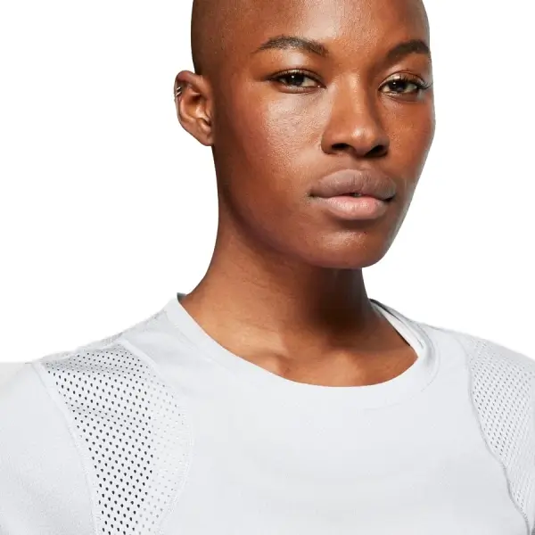 Nike Run Top Beyaz Kadın Tişört - 890353-100