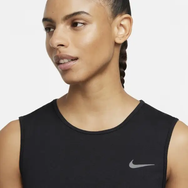 Nike Dri-Fit Run Division Siyah Kadın Atlet -DD5172-010